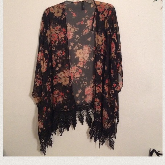 Floral Kimono *NOT BRANDY M*