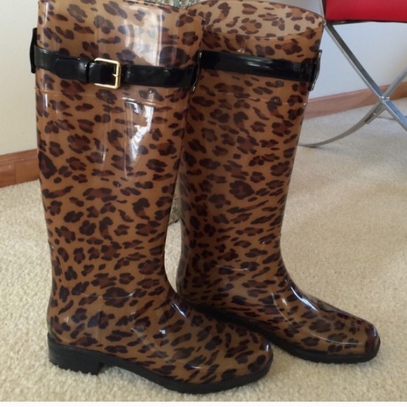 New Ralph Lauren Leopard Print Boots.