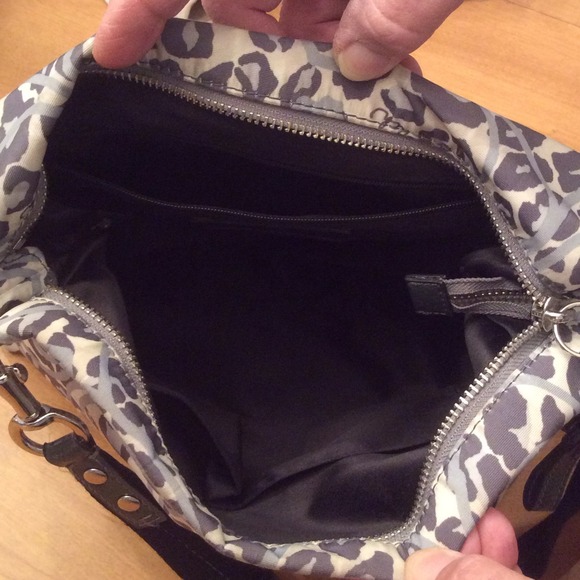 Authentic Coach - Picture 3 of 4