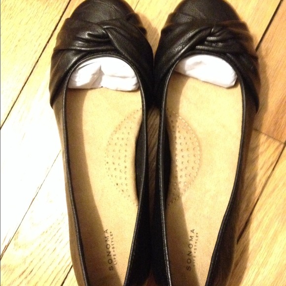 Sonoma Black flats