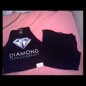 Diamond supply crop top and Forever21 crop top
