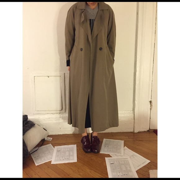 ⬇️Reduced ⬇️Reformation Oversize trench coat