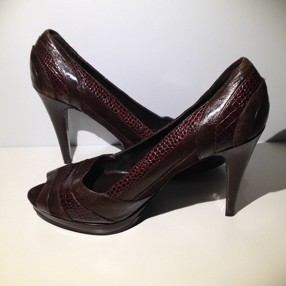 🚫SOLD🚫 - Picture 2 of 4