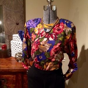VINTAGE Floral Top