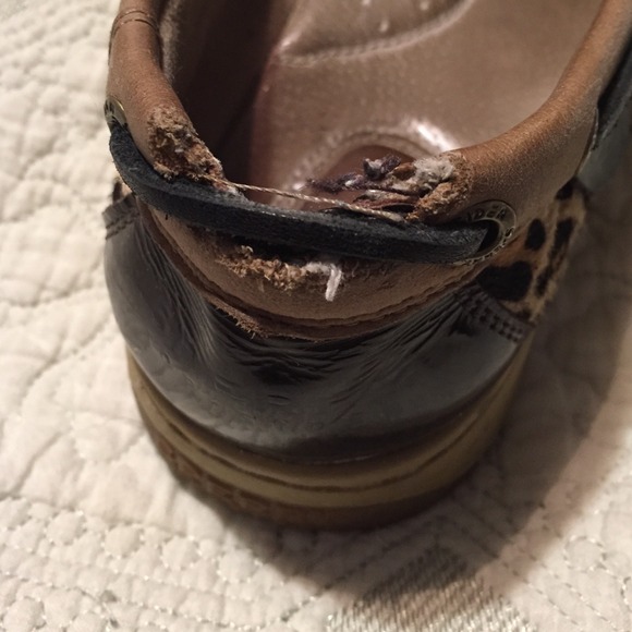 Sperry - Picture 2 of 4
