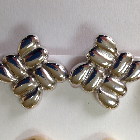 Vintage silver clip earrings🍄Bundle ready