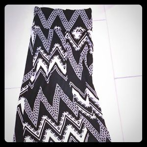 All you need is Black, White and Chevron;)
