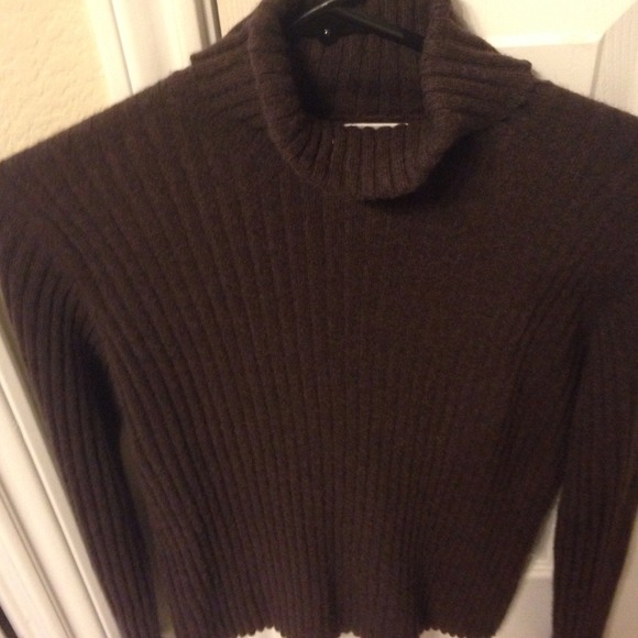 Neiman Marcus chocolate brown turtleneck