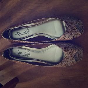 Leopard print Short heel