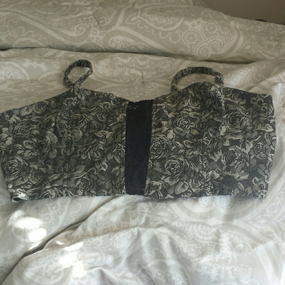 Urban outfitters floral crop top