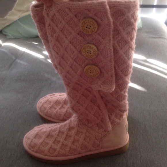 REDUCED!!! NEW!!! Blush color tall crochet uggs
