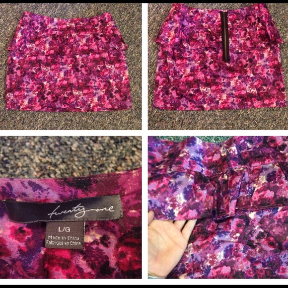 Forever 21 Floral Peplum Pencil Skirt