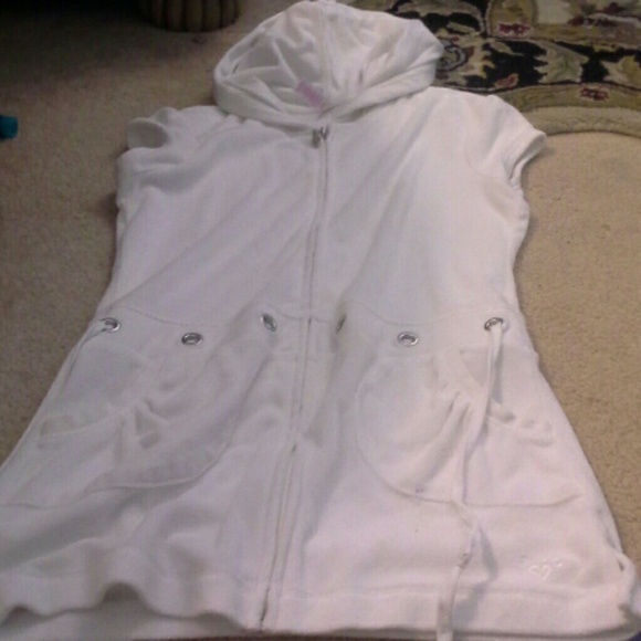 A short sleeve hoodie