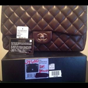 ❤️SOLD Authentic Chanel jumbo single flap lambskin