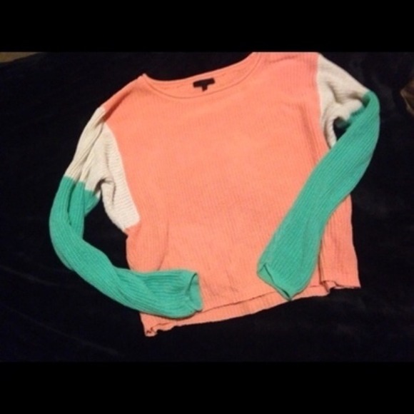 Colored sweater - Picture 1 of 1