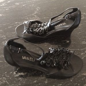 VANELI Black Wedge Size 7 Shoe