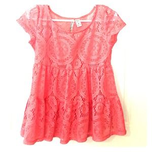 ⬇️SALE⬇️ Coral lace top, American Rag, Medium