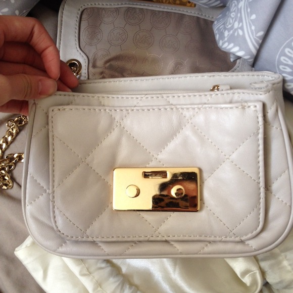 Additional pic of MK sloaned crossbody - Picture 3 of 4