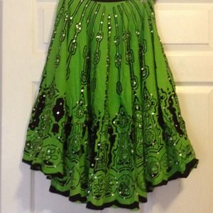 Green/black skirt. Beautiful! Final price! 20