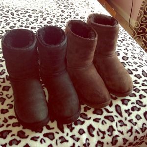 UGG bundle!! 🌸TRADE🌸