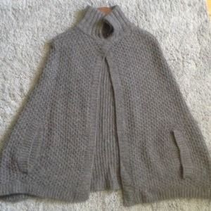 Knit cape