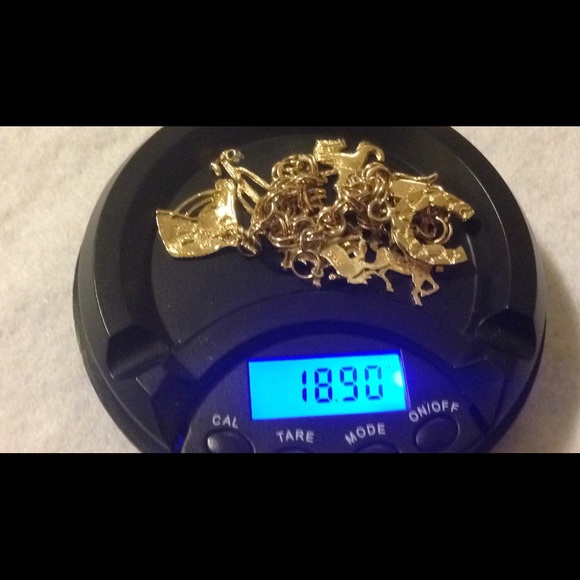 14kt solid gold charm bracelet - Picture 2 of 3