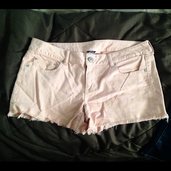 🚫SOLD🚫 AE Pink Shorts