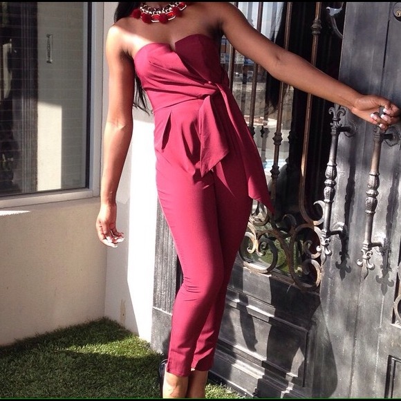 Maroon Jumper 🎉HOST PICK🎉