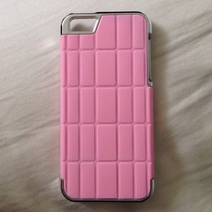 Light pink/silver iPhone 5/5s case!