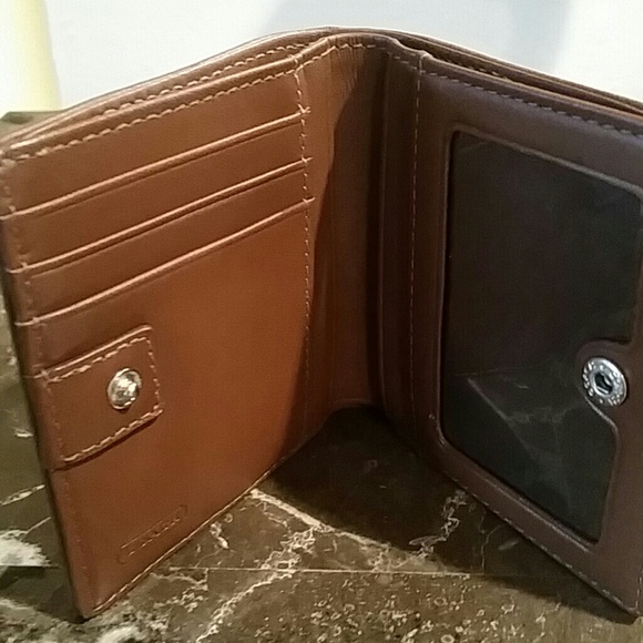 Wallet - Picture 3 of 4