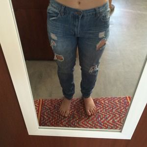 Boyfriend jeans. Light wash