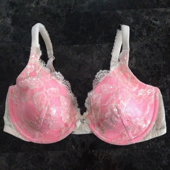 New 34d body by Victoria's Secret