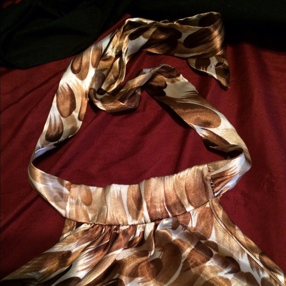 Never worn! Great looking top - Picture 2 of 3