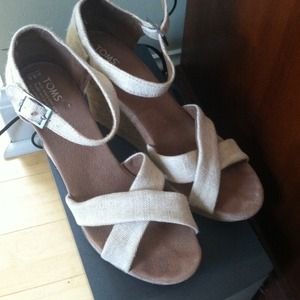 TOMS Wedge Sandal - Natural