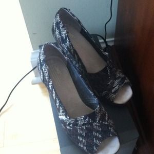 TOMS peep toe wedges -Rich black and brown fabric