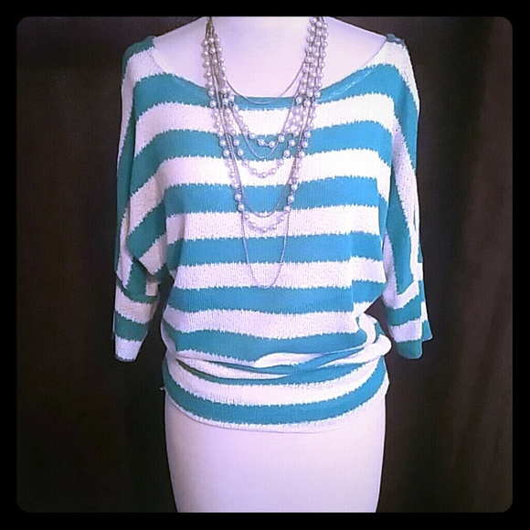 💥 SALE 💥 Gorgeous Knitted Top