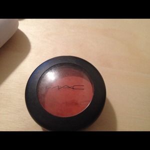 Authentic M.A.C Red Brick eyeshadow