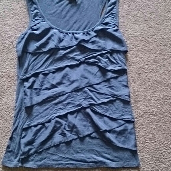 Ruffled tank! - Picture 2 of 3