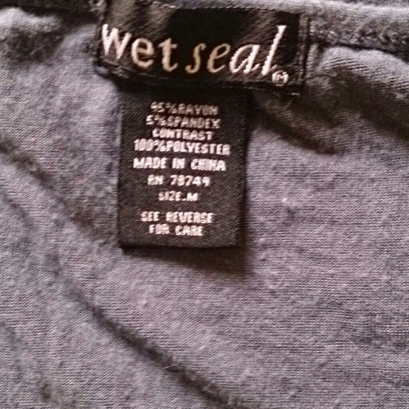 Ruffled tank! - Picture 3 of 3