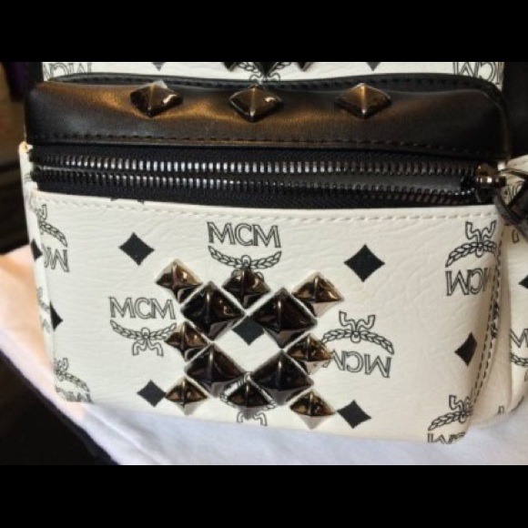 MCM UNISEX BOOKBAG - Picture 2 of 4