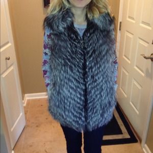 Fur vest, silver fox, size XXL but fits like XL