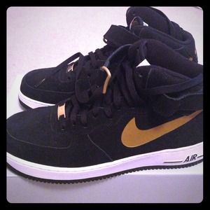Airforce 1's Mid (Men)
