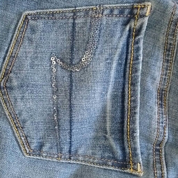 Sold on vinted! American Eagle sequin pocket jeans - Picture 3 of 4