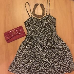 Red Bow Clutch - studded