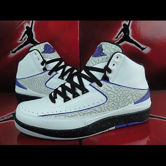 Brand new Jordans worn twice