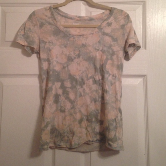 basic TSHIRT