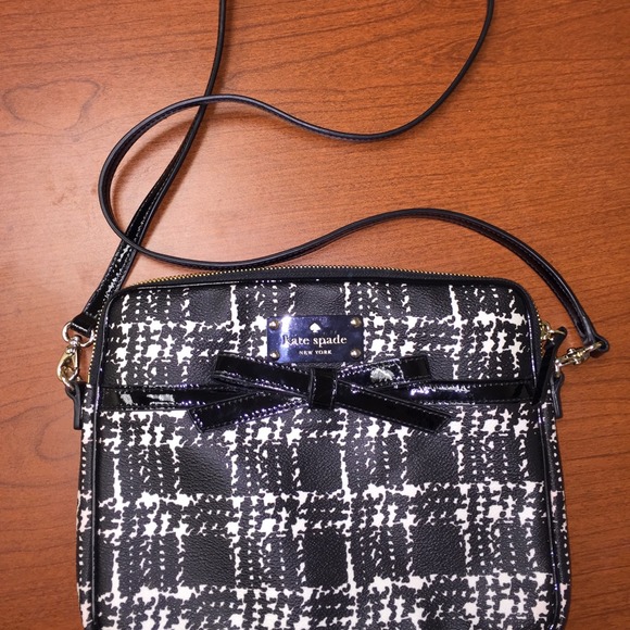 kate spade Handbags - Auth Kate Spade Belleville Plaid