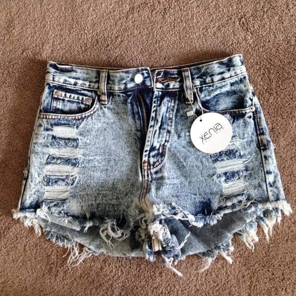 Xenia Boutique - Slash Acid Denim Shorts