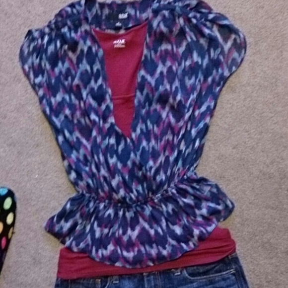 Patterned peplum top with matching tank! - Picture 3 of 3