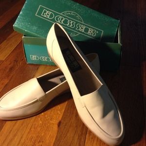 *traded*Red Cross shoes